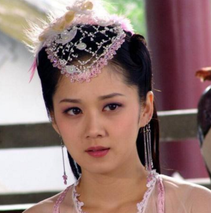 张柏芝|10年前，那个说“没钱就去中国”的张娜拉，如今哭诉遭遇被吐槽