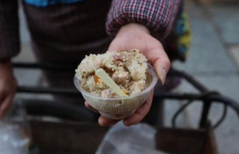 补钙|神经科医生呼吁减少饮用，喝1次等于在大脑上“打孔”，现有人晕厥住院