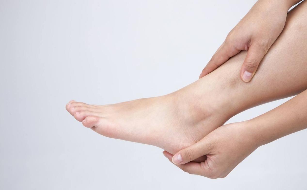 养生|一招“制服”痛风降尿酸，内科医生：坚持一个月改善病症发作