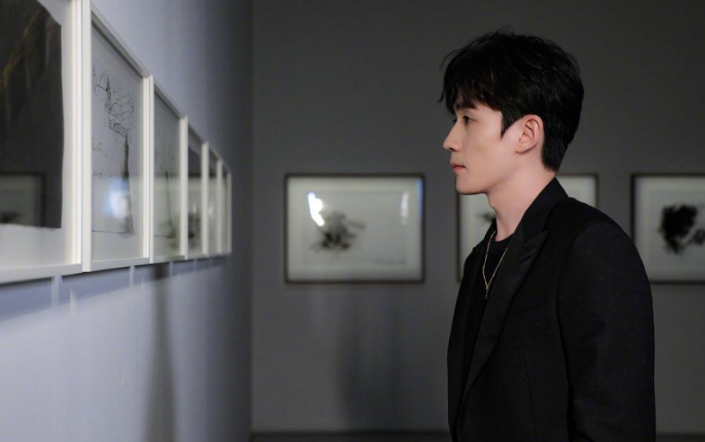 朱一龙|朱一龙用一年的时间来拍摄重启和后期修养，冒风险，低片酬