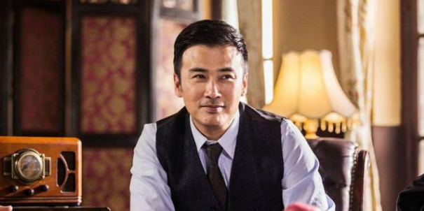 谢霆锋|8位“越老越帅”的男星,年轻时灰头土脸,人过中年却儒雅帅气