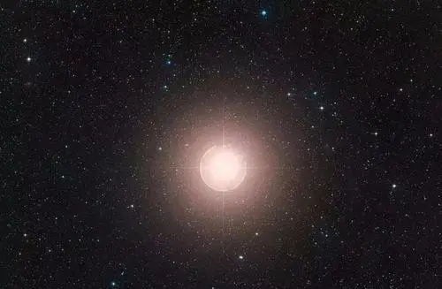 恒星 参宿四又恢复以往的亮度，而且科学家推断未来很长一段时间，它是不会爆炸