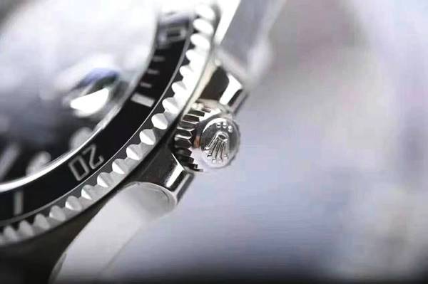 不回忆的青春 复刻表劳力士黑水鬼N厂做工最好?ZZ厂有话说