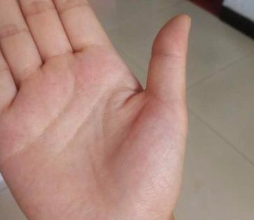 玄何师傅风水|这种手相的人，生来操心劳累命，注定难享清福