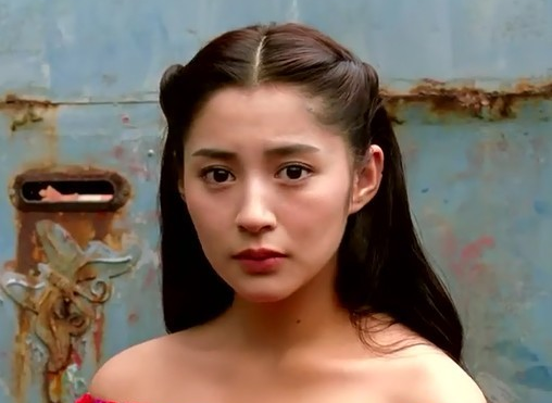 李心艾|李心艾，曾是周杰伦最美女主，现在她的身材和早前的她，胖若两人