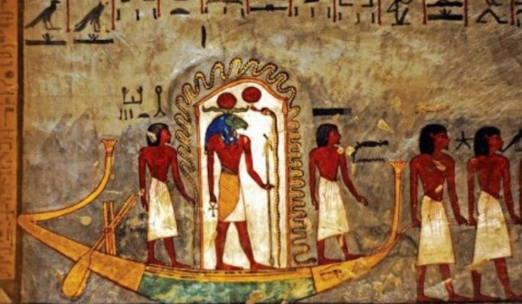金字塔 ?未解之谜，如此的船。古埃及的太阳船