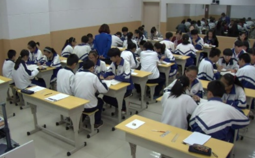 黄体酮|洋葱堪称天然“散结宝”？医院呼吁：甲功受损多吃3物，养好甲状腺