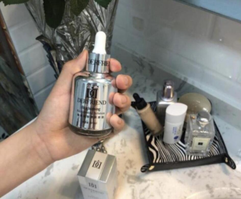 护肤 为什么精华液不能直接上脸？谨记这2点，网友：当心满脸长闭口