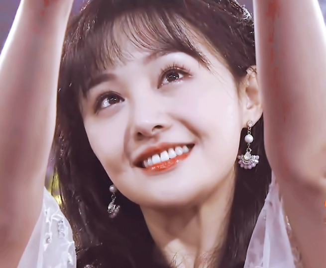 郑爽|众星驰援河南，有4位“劣迹”艺人，让人刮目相看！