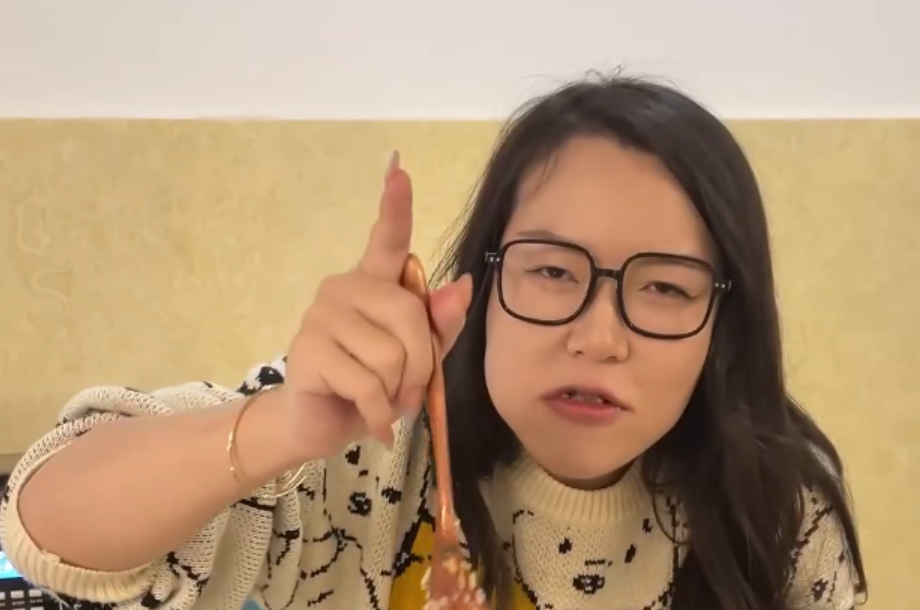 章子怡|千万级别网红浪胃仙，真实身份曝光，本人已离婚十年还有个儿子