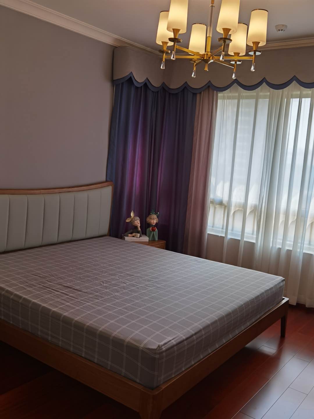 |样板间|以原木和金属元素进行穿插点缀，舒适之感无需多言~