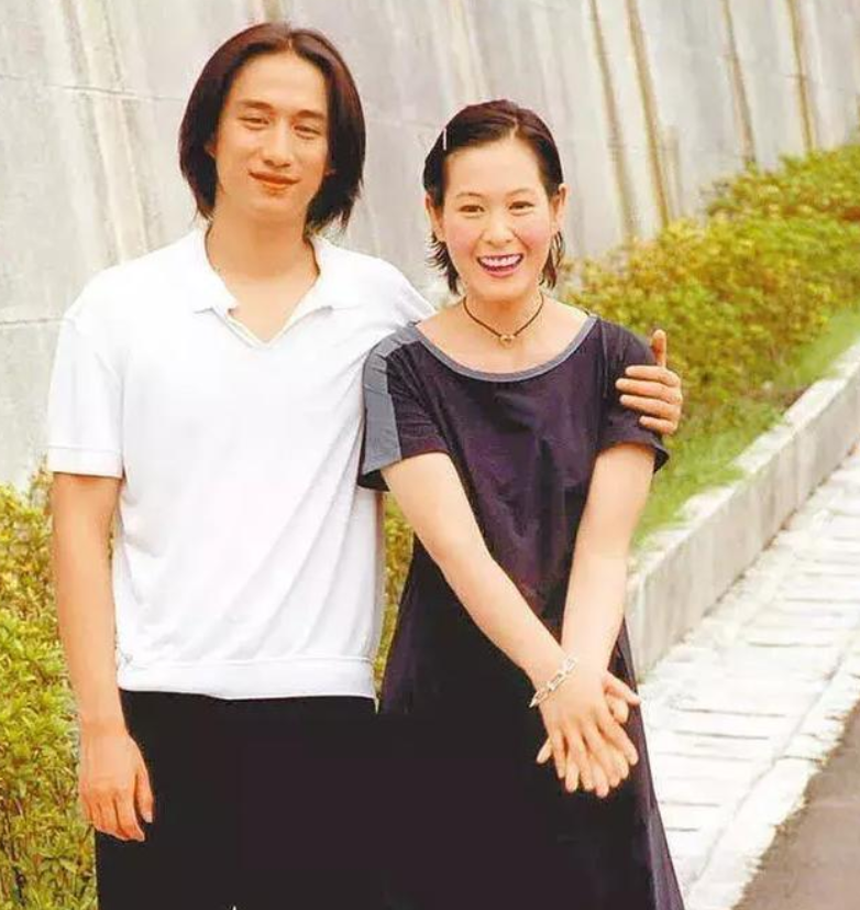 黄磊|黄磊结婚前致电刘若英“你不同意我就不结”, 孙莉当时是怎么做的?