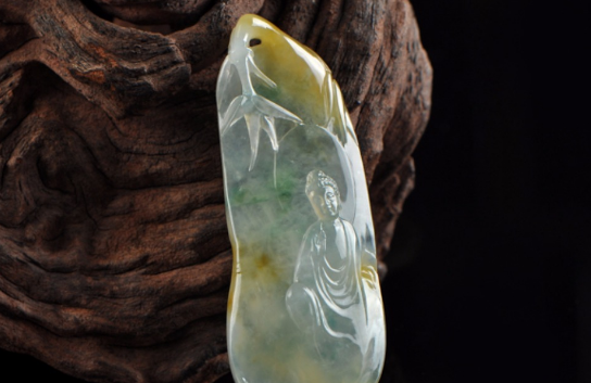 翡翠|机雕新工艺的出现,减少了翡翠废料的浪费,也让其拥有了价值