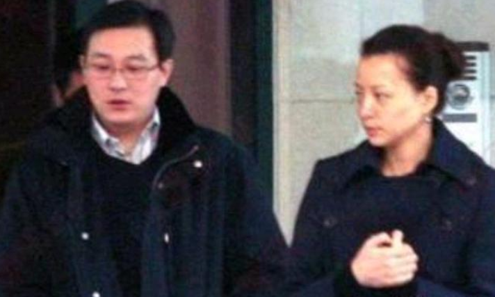 董卿|董卿含泪说出孩子生父？来头如此之大，难怪一直不敢对外公开！