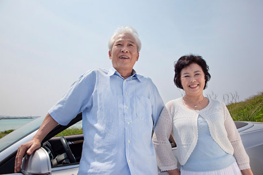 退休|62岁阿姨出轨后，被丈夫发现，于是和情人断绝了关系回归家庭