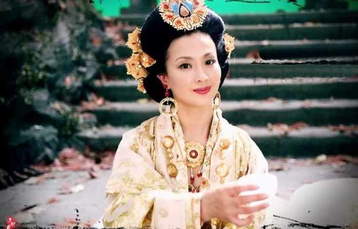 著作权|“天仙”刘亦菲全家最丑？妈妈似高配奶茶妹妹，小姨美得风华绝代