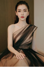 Angelababy|Angelababy的美甲，真的是非常漂亮。