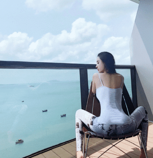 刘海|“妹妹已经17岁了，整天都这样挂在我身上正常吗？”哈哈哈哈，放着让我来！