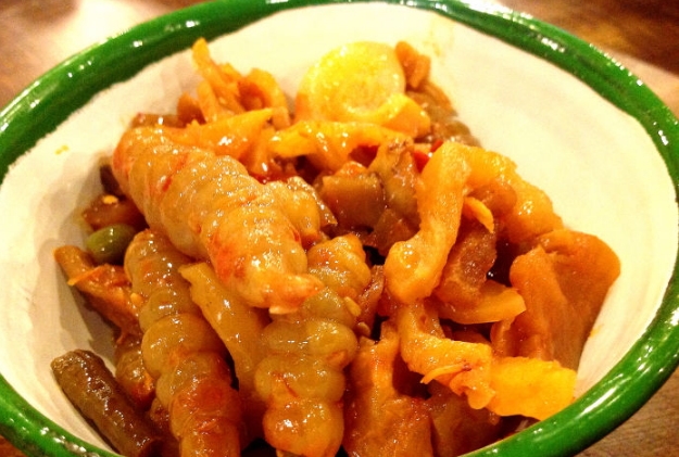 辣椒|50岁农民工从不吃辣椒，确诊胃晚期，消化科医生：“1素”或比辣椒伤胃，劝你少吃