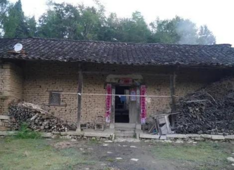 |有人住百年不倒，没人住三年就塌，老房子为啥呢