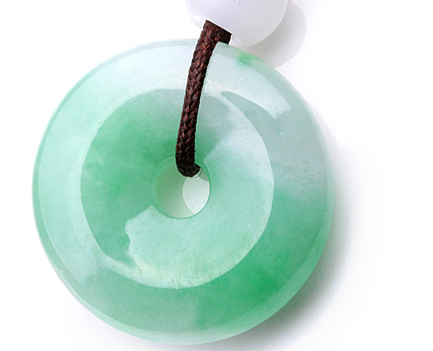 翡翠|想要收藏翡翠，一定要明确目的，否则你认为能挑到好首饰吗？