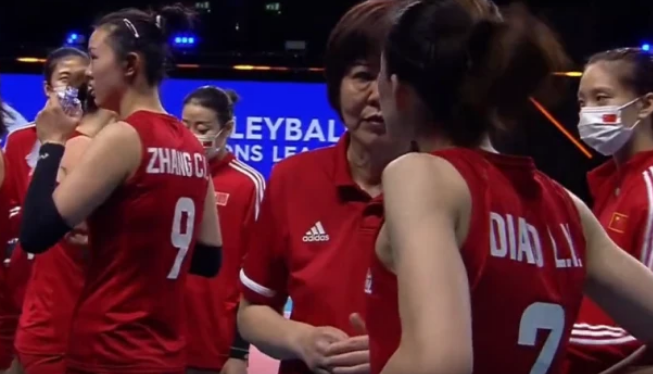 郎平|火了！郎平冲冠一怒爆金句，赛后称没想到会播出，当时快气死了