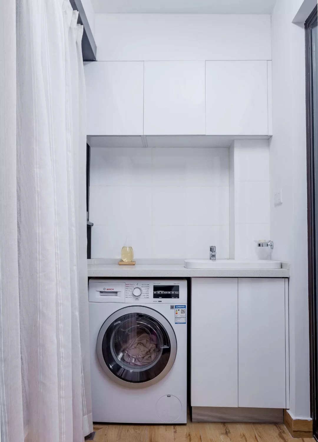 中木樵夫|小户型迷你阳台这样设计，收纳能力超强又美观！