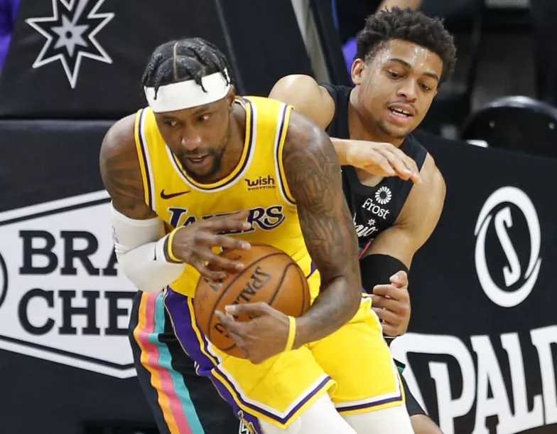 湖人隊|75+26+18！湖人三叉戟漸入佳境，波普傷情進(jìn)展，波波維奇很自豪