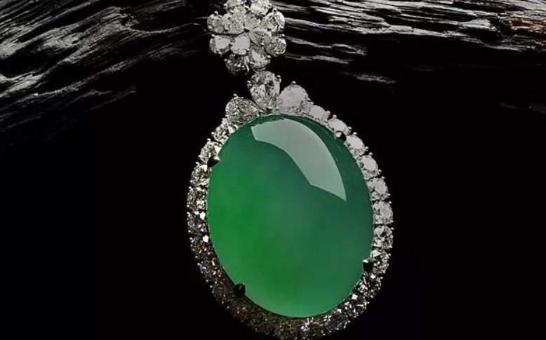 依沐翡翠 新人刚接触翡翠时，要注意哪些事情？这几点很重要