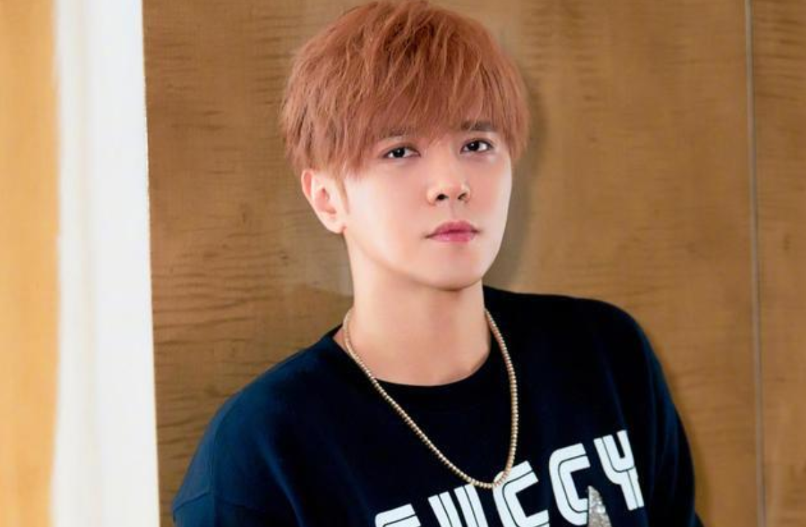 罗志祥|罗志祥在老家复出抛弃自尊，认购200箱凤梨还上街扮猪，获40万点击