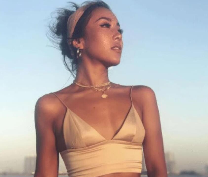 吉克隽逸|吉克隽逸生图曝光，32岁就开始发福？网友：“大象腿”不忍直视