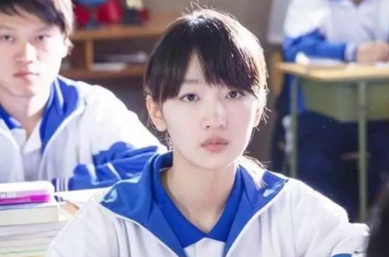 周冬雨|片酬1亿？双料影后周冬雨，该谢的可不只张艺谋，还有这个男人