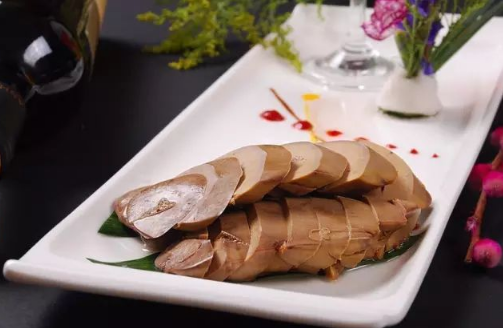 尿酸|含高嘌呤食物“被揪出来”，海鲜排不上，尿酸高的再喜欢吃都不要碰！