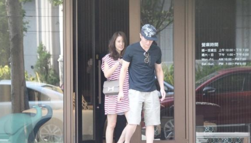 霍建华|有一种“整容”叫结婚，嫁给霍建华4年后，44岁林心如变了模样