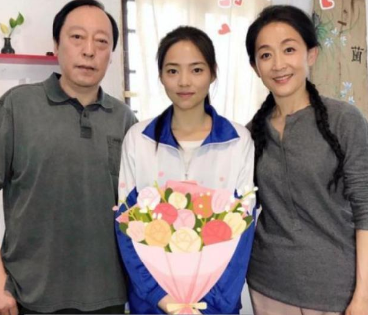 电视剧|?长着一张“中国脸”，却是地道的美国人！在《都挺好》中演技炸裂