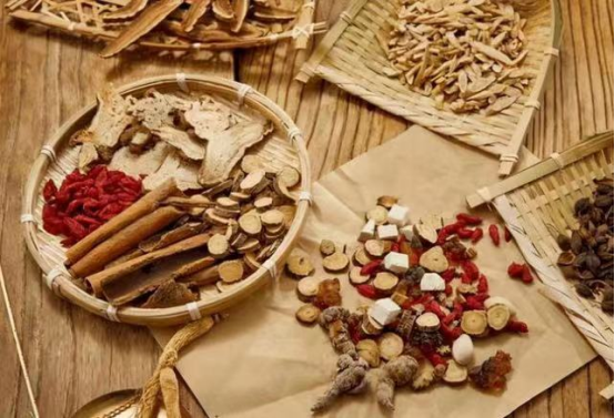 甲状腺癌|每天早起一个“习惯”，夫妻双双确诊甲状腺癌，医生：无知害了他们