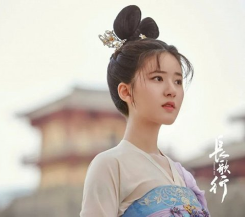 奇案异闻录 迪丽热巴斗笠变装李长歌：并非硬凹女神，而是倾国倾城