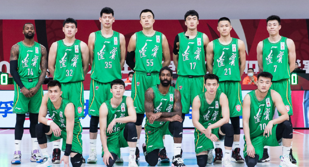 郭艾伦|统治力！辽宁37分大胜山西，全队7人得分上双，郭艾伦情绪失控！