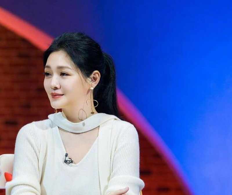 衬衫 给女孩子的忠告：这3类“热销”洗发水要注意，其实存在很多问题