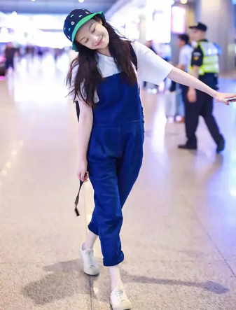 扬名立万|穿出优雅，穿出自信。看倪妮如何穿搭的。