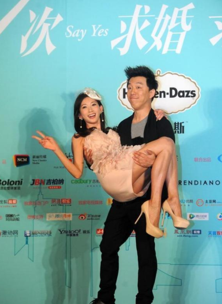 黄渤|林志玲有多喜欢黄渤？看看她曾经的这些小动作，黄渤都不好意思了