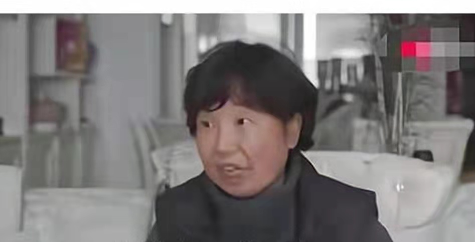 杜新枝|不再叫杜新枝“妈妈”，郭威称呼已变，改唤杜新枝为“姨”