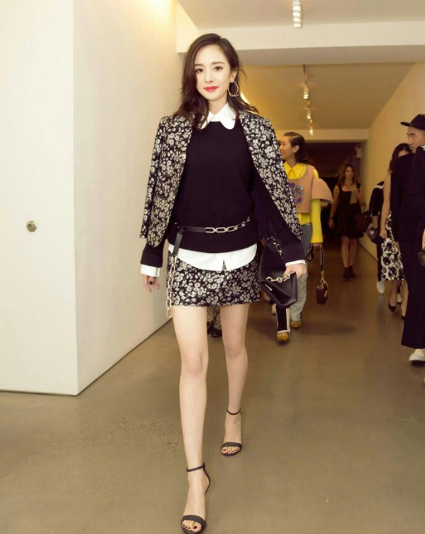 杨紫|被过度的流量需靠演技进阶高位，双杨争锋，她会是未来收视霸主吗？