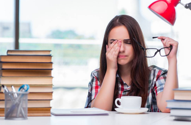 医生|29岁女教师“内卷”5年，查出肝癌，化疗3次离世，医生：内卷太害人