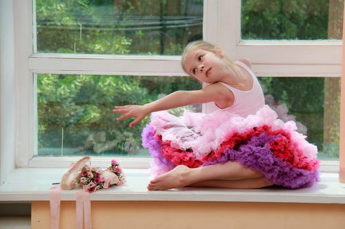 雷二有料|培养提升孩子的气质，单靠衣装是不够的，还需要从这些方面入手