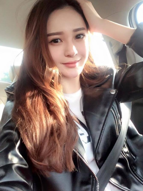 撞脸|她因撞脸baby走红，身材却碾压柳岩，不愧是“马来西亚之光”！