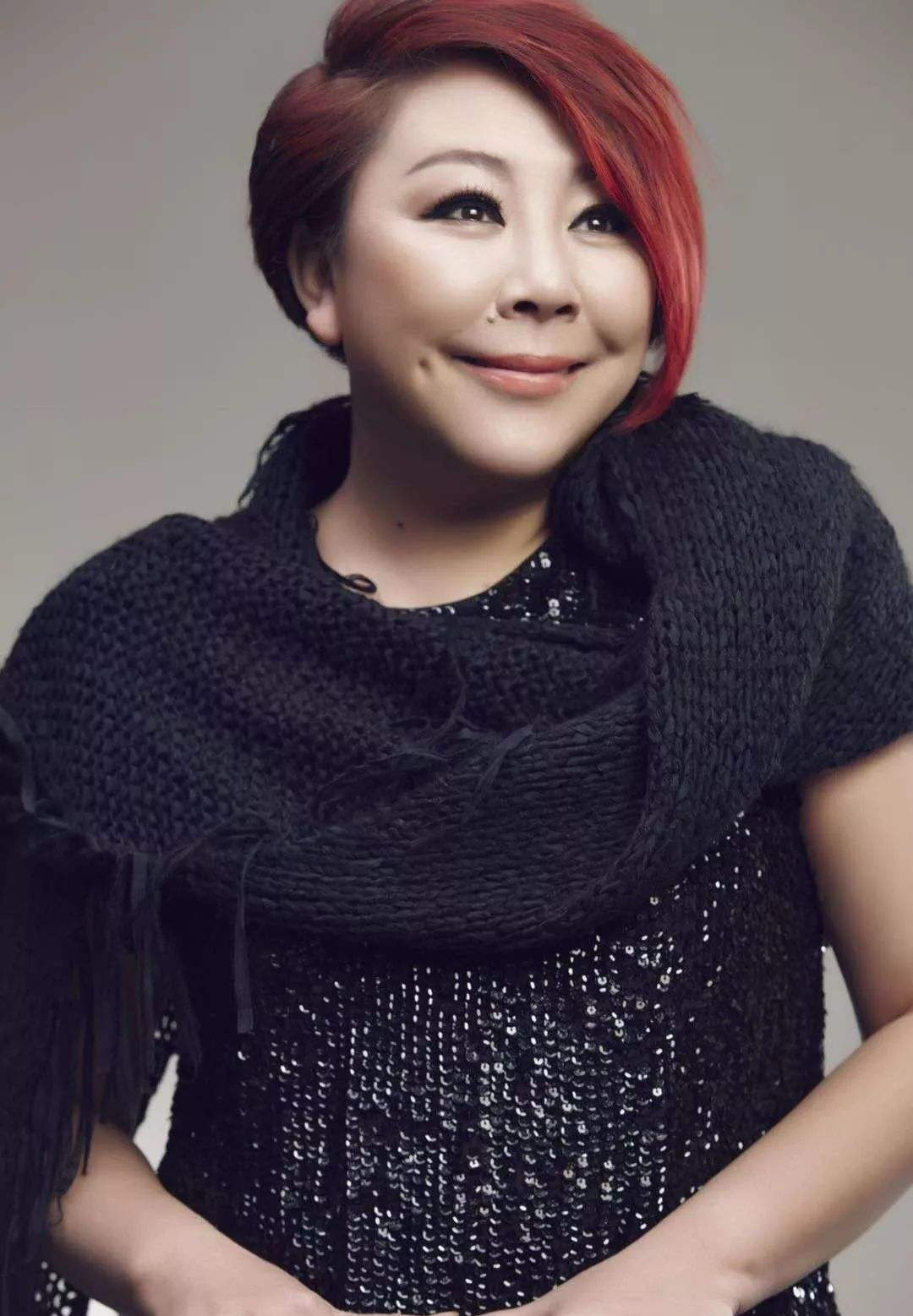 衡越|赵本山御用歌手衡越，梦圆《刘老根》，被男友骗财骗色，近况如何