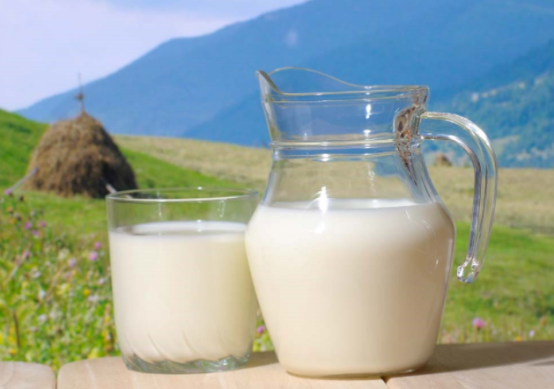 美白|天天喝牛奶能美白？医师表示：真正的美白好物是这3样