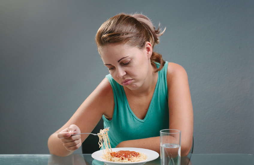 39健康网|凌晨1~3点总是“自然醒”？专家坦言：或是身体这1处“堵”了