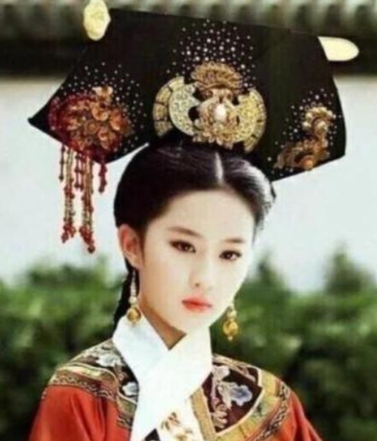 刘亦菲|难怪刘亦菲从不接清宫剧，当她换上甄嬛装扮，网友：直接大结局